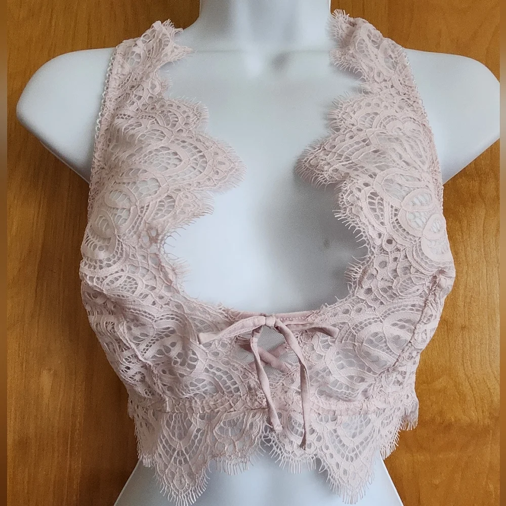 Victoria's Secret Dream Angels Lace Bralette Blush Wireless Mesh Lined Scalloped - Picture 2 of 8